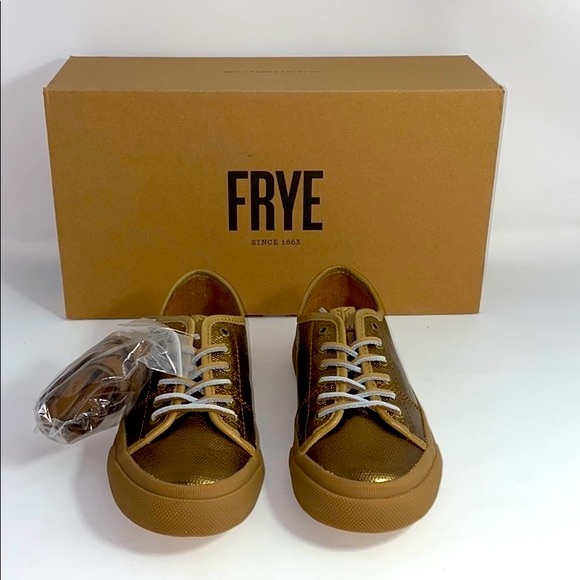 Frye ‘Gia’ Canvas Low‎ Lace Sneaker (BRONZE) - Picture 2 of 13